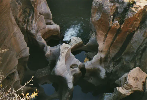 "Kolkgate" or potholes