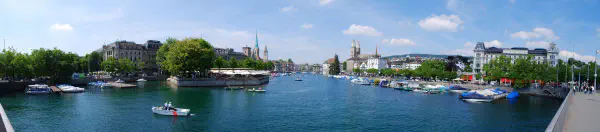 The city of Zurich as seen from the Quaibrücke (Quai bridge). Behind me is the Zurich lake.