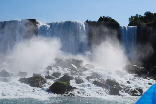 The smaller falls at the right are the Bridal Veil Falls