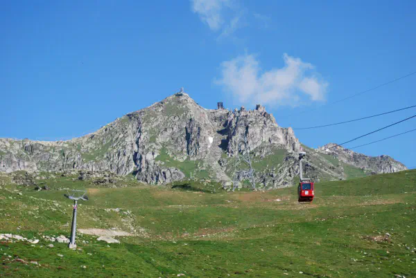 We took al cable car up to Fiescheralp. This cable car goes all the way up to mount Eggishorn. We hiked around the mountain as you can see in the next series of photos.