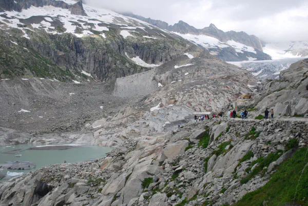 At the right is the Rh&ocirc;ne glacier