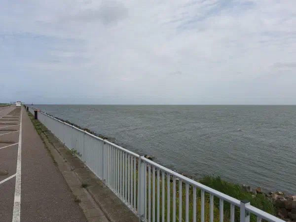 Near the Vlieter monument on the Afsluitdijk