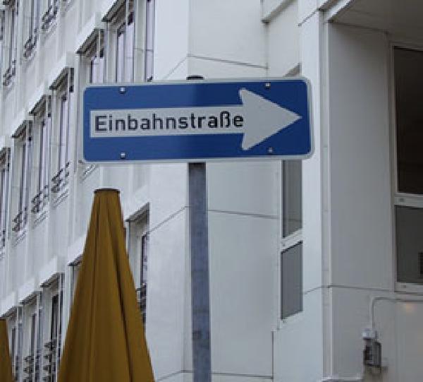 Britten parkeren in 'Einbahnstraße'